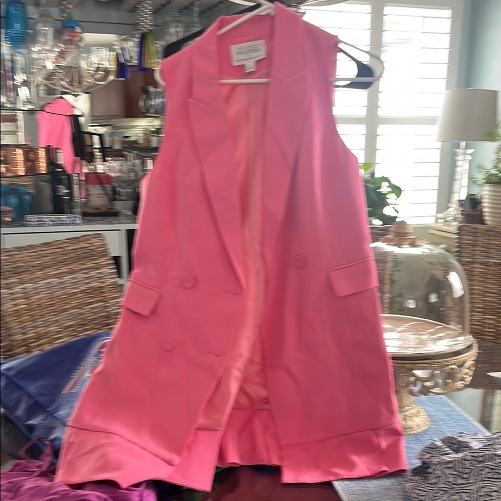 Pink Sleeveless Women's Coat